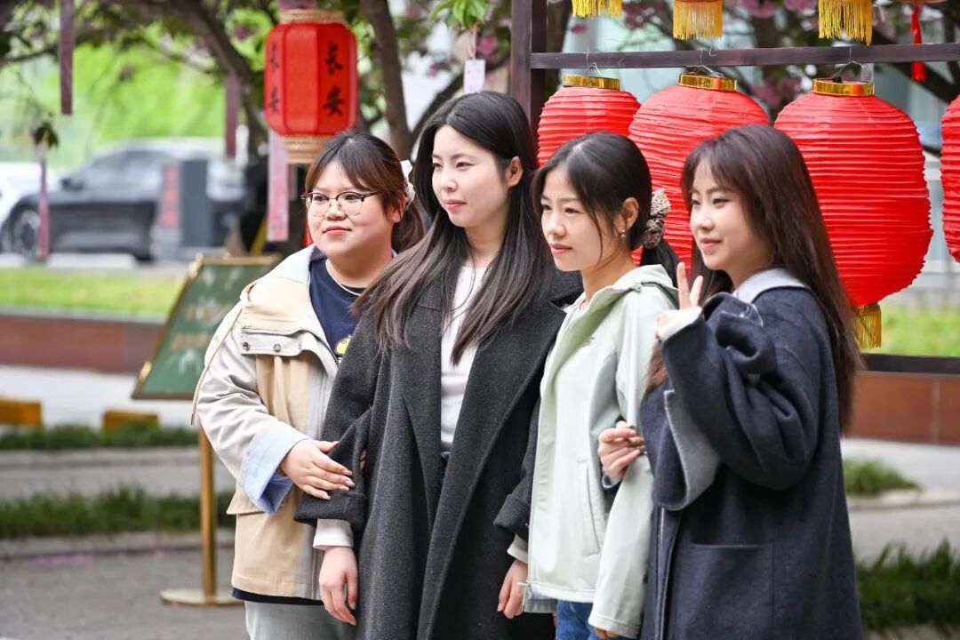 樱漫西京 网润芳华 —西京学院第七届三秦文化节打造网络育人新场景