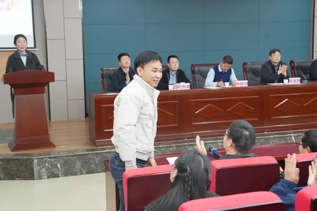 【教育现场】西安育华职业高中学生社团大会圆满举行