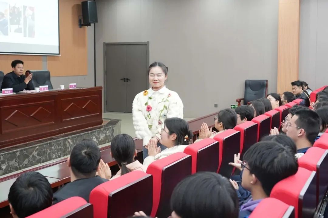 【教育现场】西安育华职业高中学生社团大会圆满举行