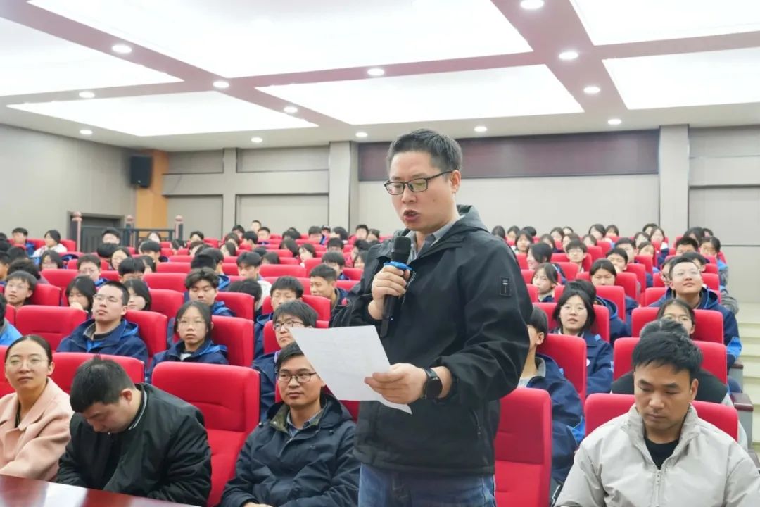 【教育现场】西安育华职业高中学生社团大会圆满举行