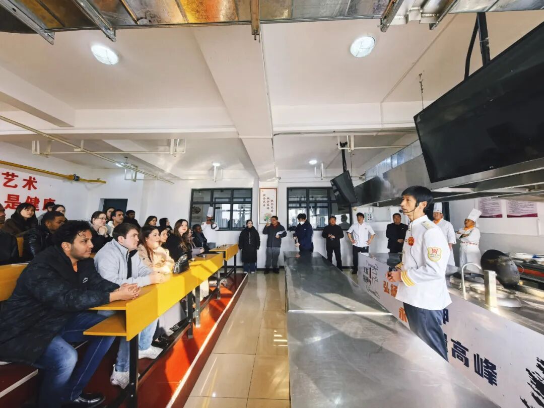 “品味中国·思路食韵”美食文化体验活动在陕西旅游烹饪职业学院成功举办