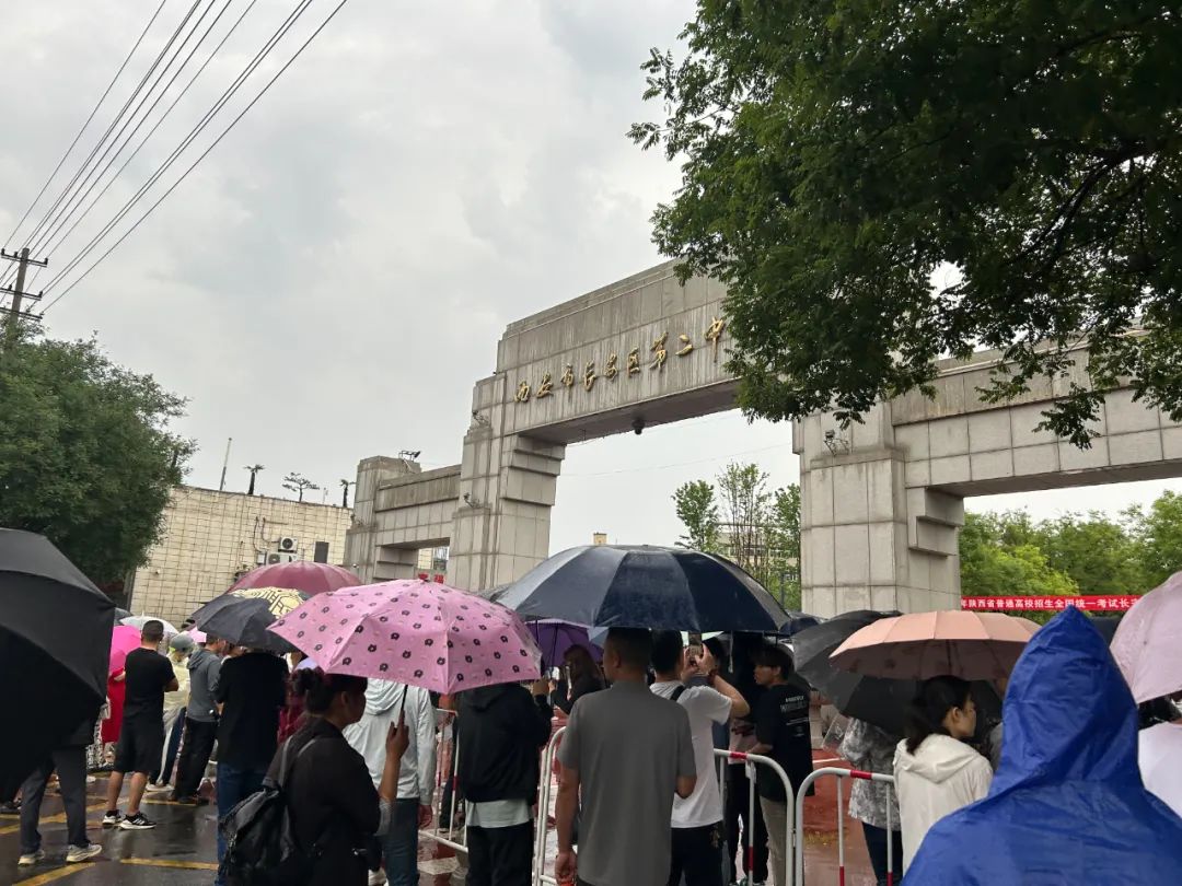 暖心护航逐梦路 西安博雅艺术职业高中多措并举为高考学子保驾护航