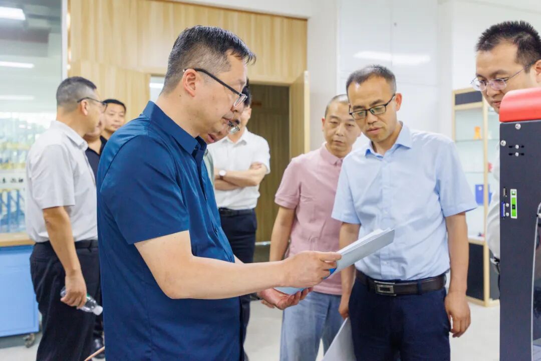 西安明德理工学院|陕西省教育厅实验室安全检查组专家到校检查指导工作