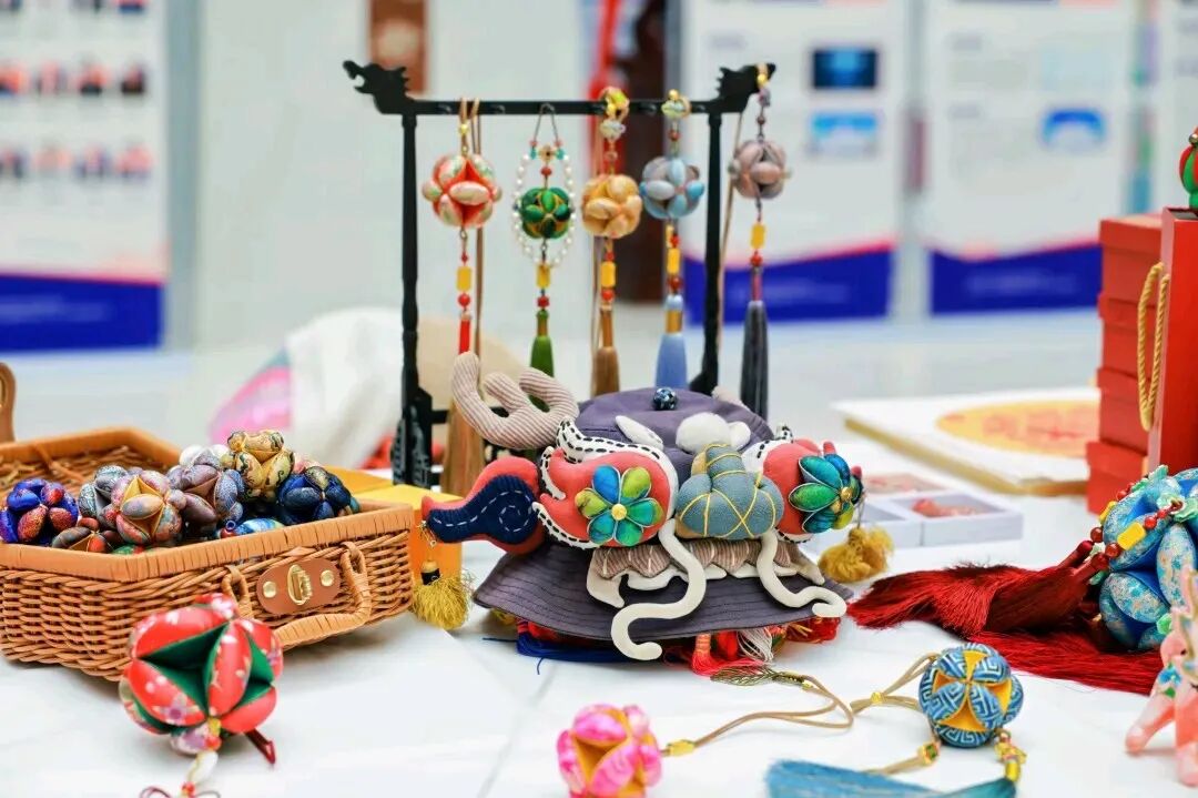 西安交通工程学院举办“美育润韶华”中式美学实践教学活动