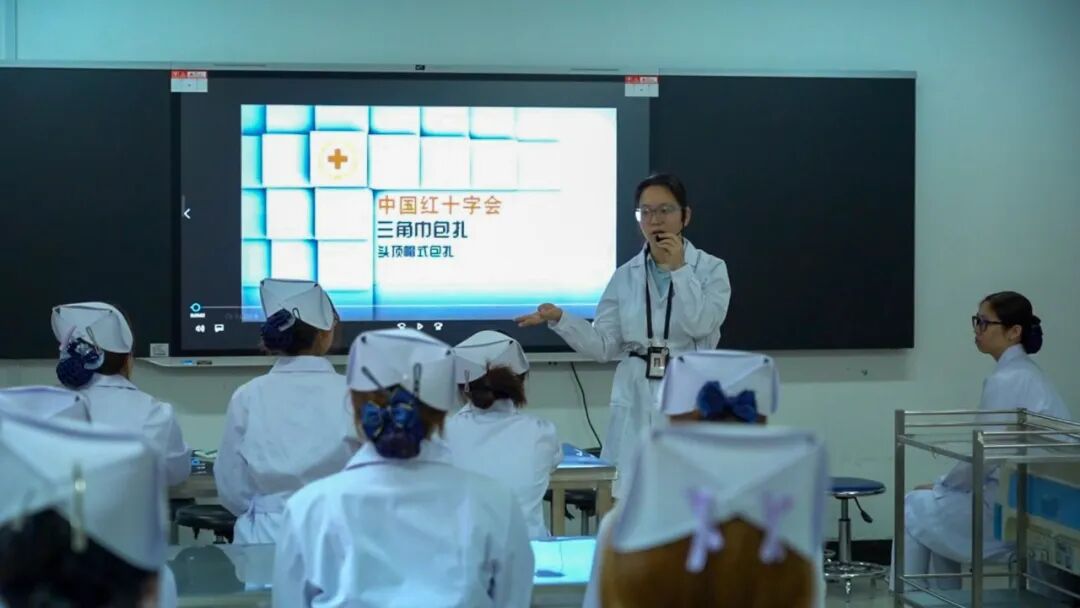 实训零距离｜探秘西安海棠职业学院医学技术系护理实训室