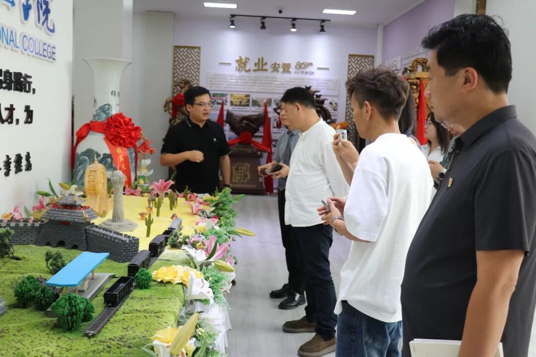 校企合作谋发展！宴长安集团一行到陕西旅游烹饪职业学院校洽谈合作
