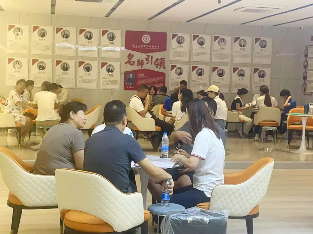 西安东方职业高级中学2025新生报名火爆！席位告急，预报从速！