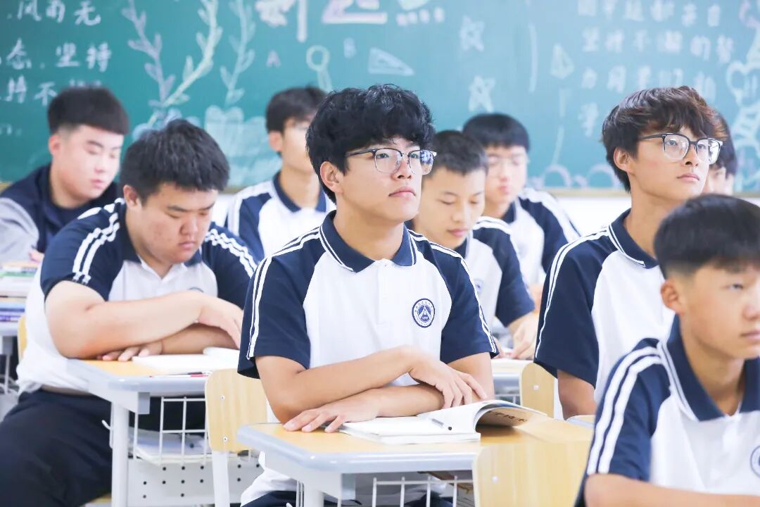 重磅发布｜西安铁道技师学院中职升大班正式启航！