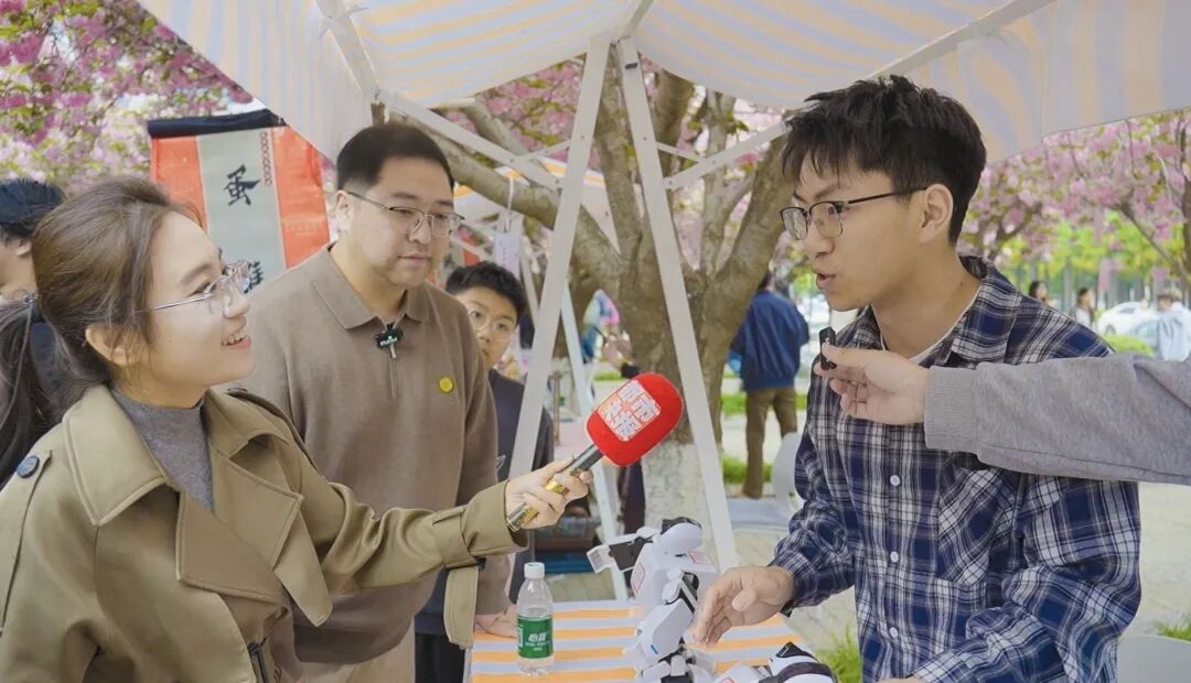 樱漫西京 网润芳华 —西京学院第七届三秦文化节打造网络育人新场景