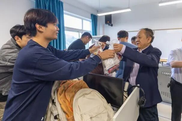 喜报！西安明德理工学院学子在2025年全国大学生数学建模竞赛中喜获佳绩！