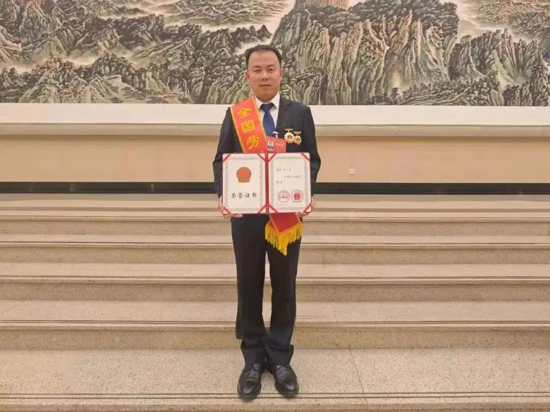 祝贺！陕西工业职业技术学院三名校友荣获2025年“全国劳动模范”称号