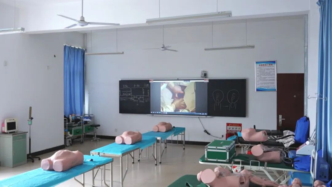 实训零距离｜探秘西安海棠职业学院医学技术系护理实训室