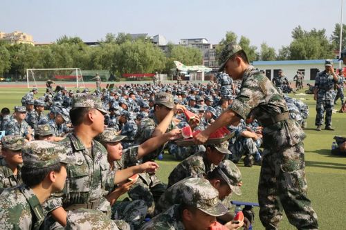 2022最“甜”的大学-西安航空职业技术学院喊你一起吃瓜啦21.jpg