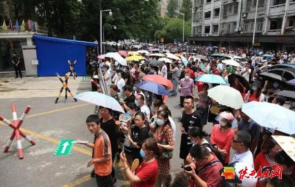 2024年全国各地高考人数达1342万！预估450分以下没缘大学本科1.png