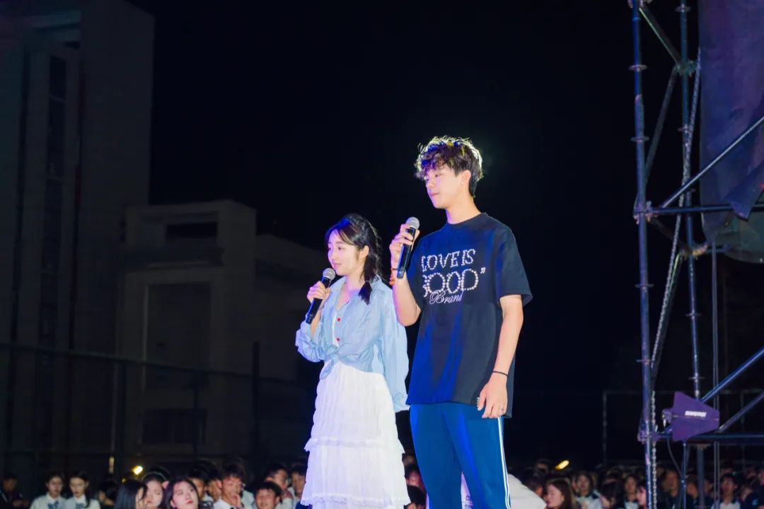 高燃！璀璨！西安现代综合职业高中2025届毕业晚会封神之夜！