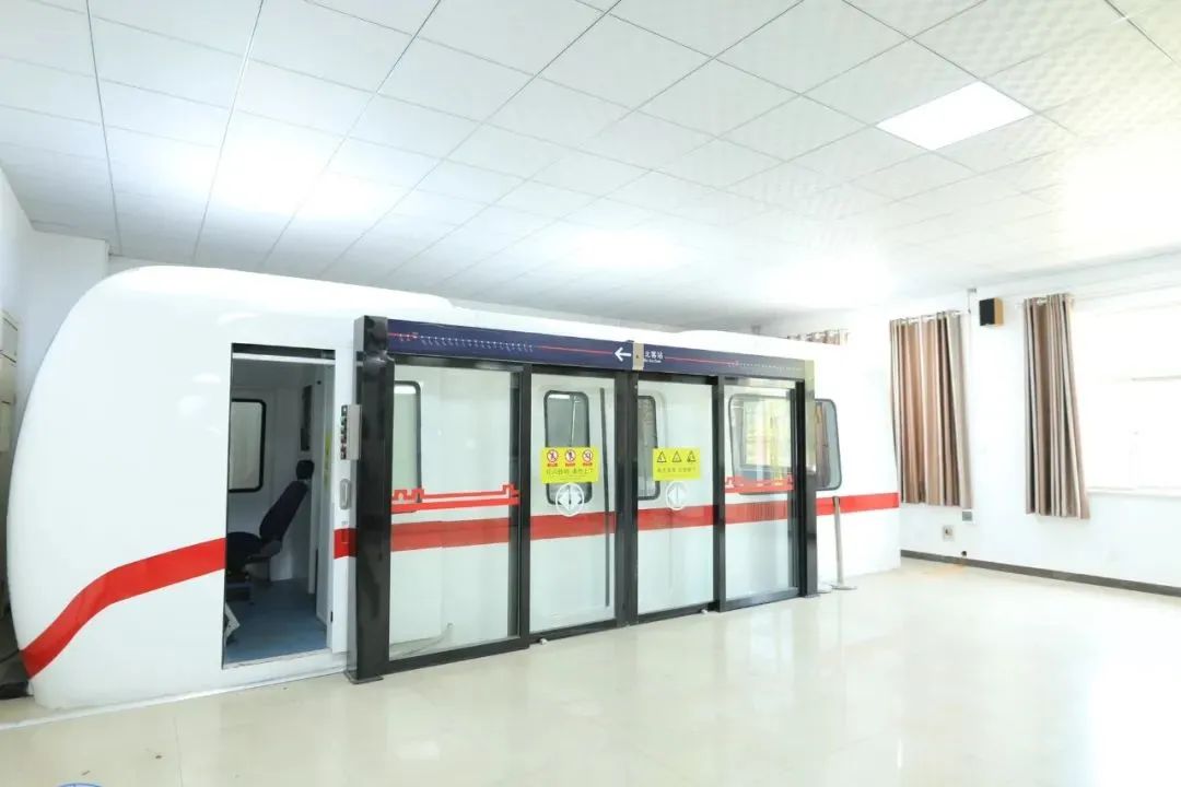 告别纸上谈兵！西安铁道技师学院实训室解锁你的职业通行密码