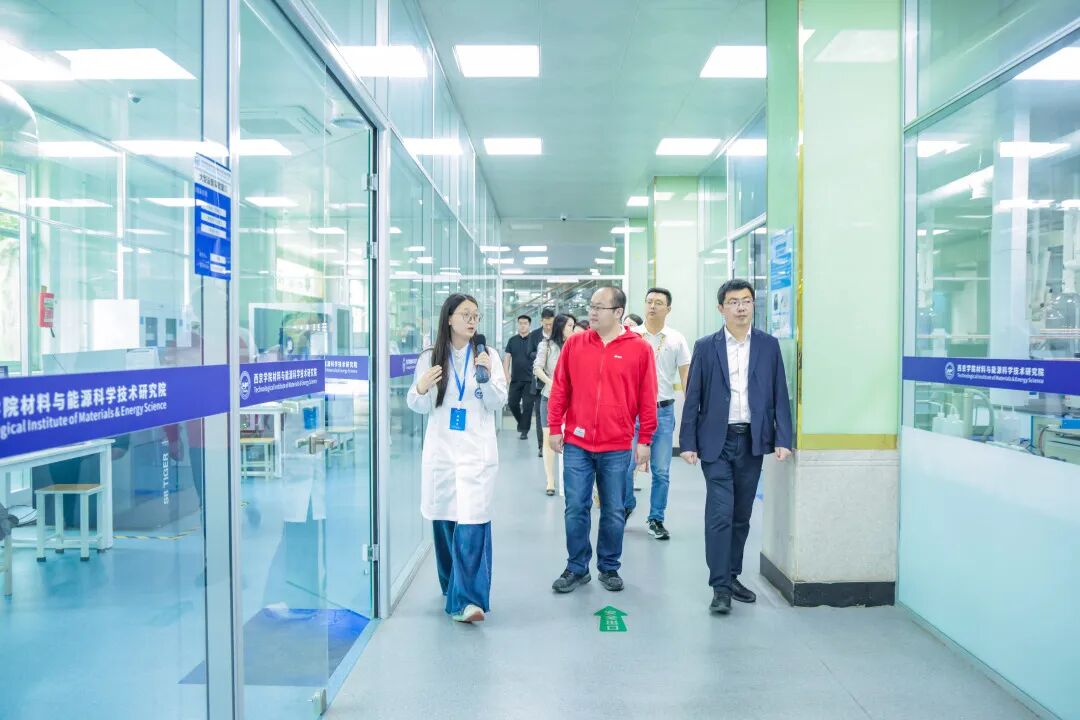 校企协同启新篇 | 西京学院与京东集团签署战略合作框架协议