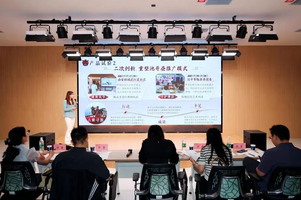 西安明德理工学院学子在竞赛与实践中展现青春风采！
