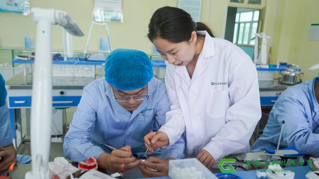 西安高新技师学院师生闪耀第三届全国职业技能大赛陕西省选拔赛