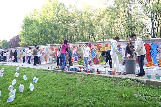 西安欧亚学院首届儿童大地艺术节开幕！邀你体验多元艺术实践