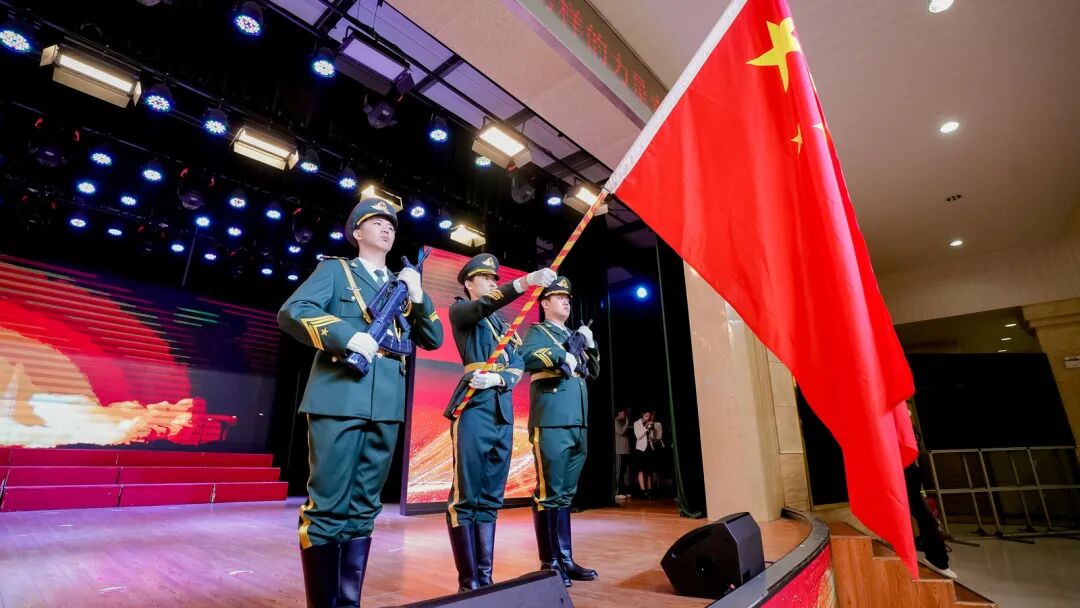 西安培华学院“青春建功‘十五五’ 奋进强国新征程”2026年共青团表彰大会在长安校区举行