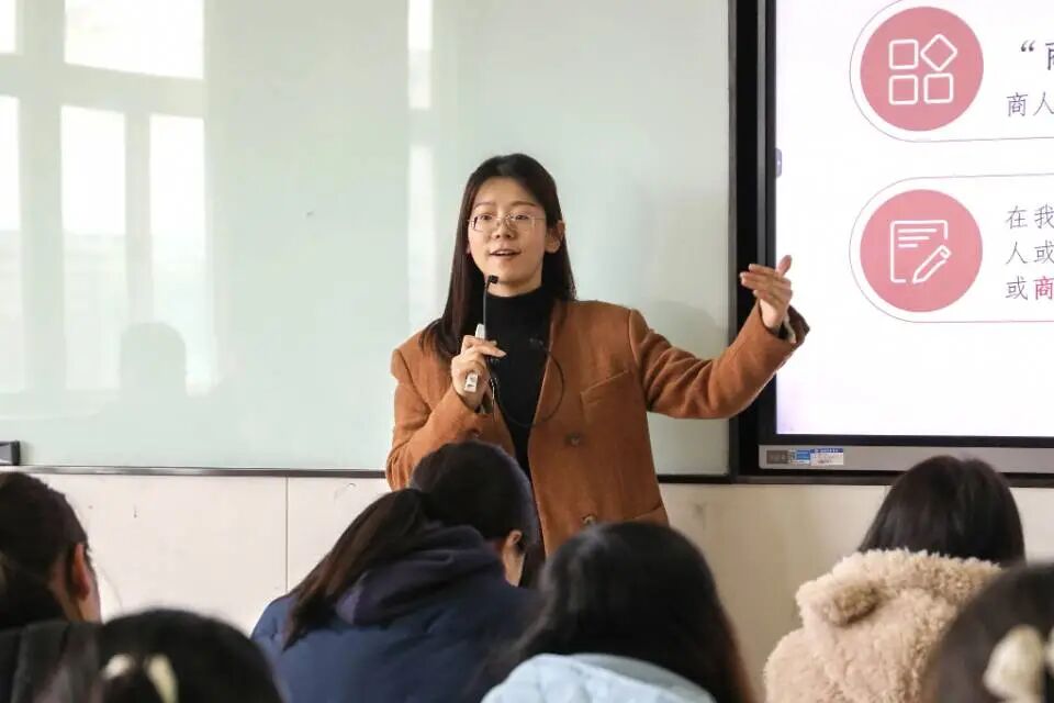 第一课开讲！西安培华学院的打开方式是这样的！