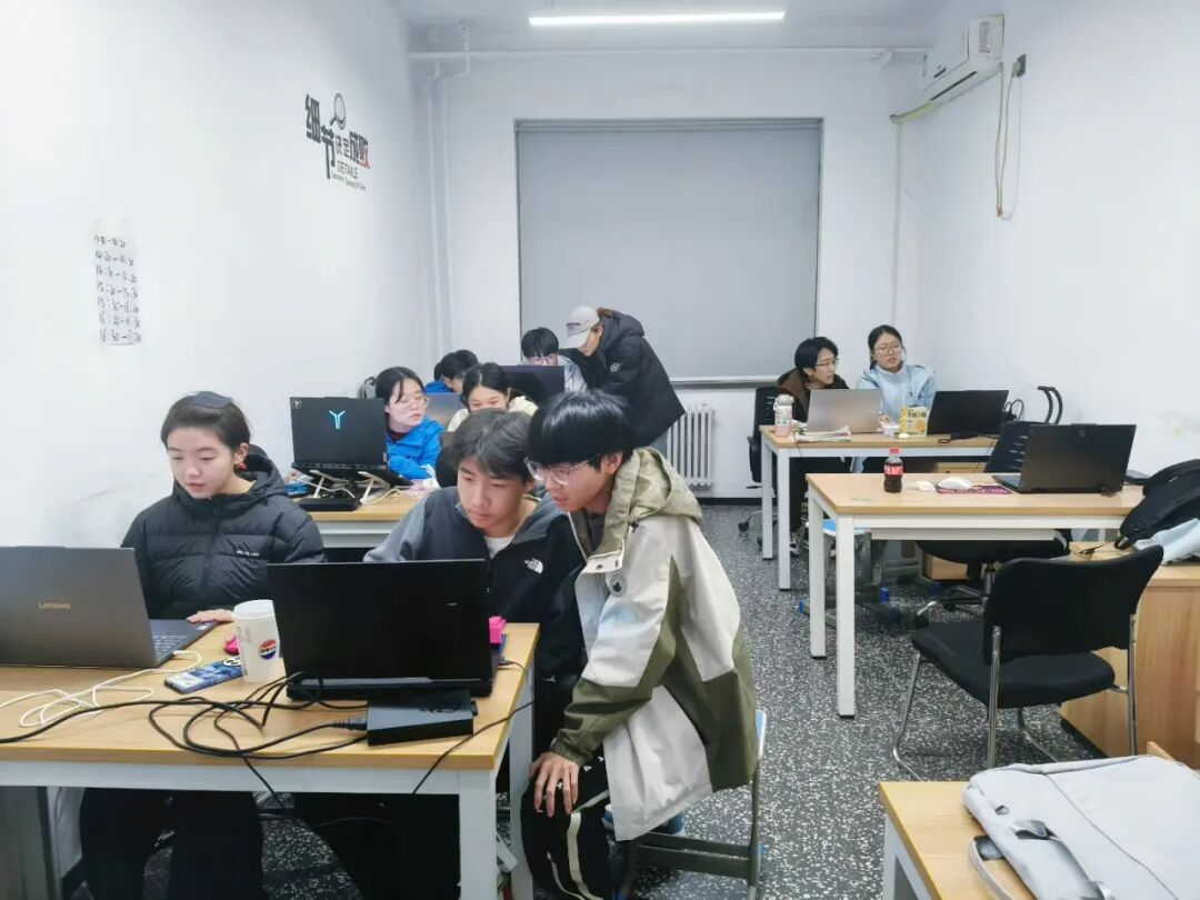 喜报！陕西航天职工大学在省第九届中华职业教育创新创业大赛斩获一等奖