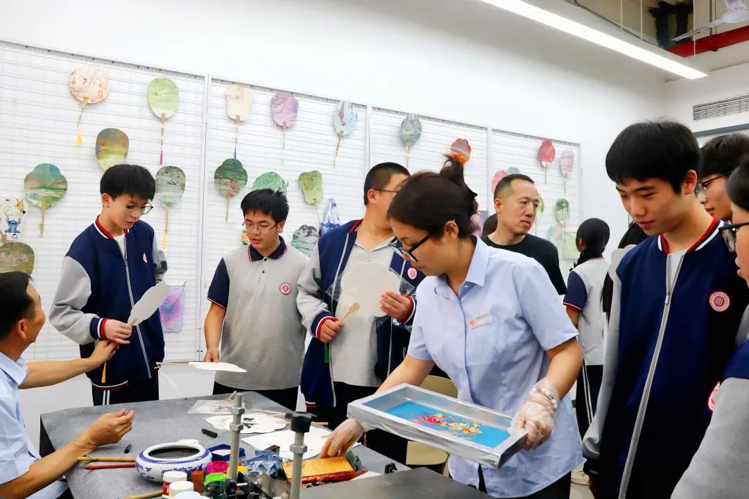 西安市2025年职业教育活动周绘画、音乐表演专业专场主题活动在西安博雅艺术职业高中举行