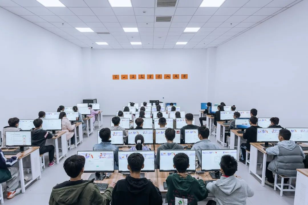 4月26日！西安市第八十三中学名校+西安虹途职业高中校园开放日等你到来！