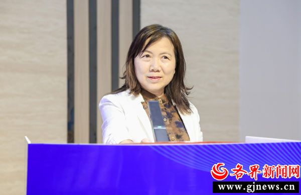 西京学院人工智能教学研究中心成立大会暨“人工智能+”教学创新论坛举办