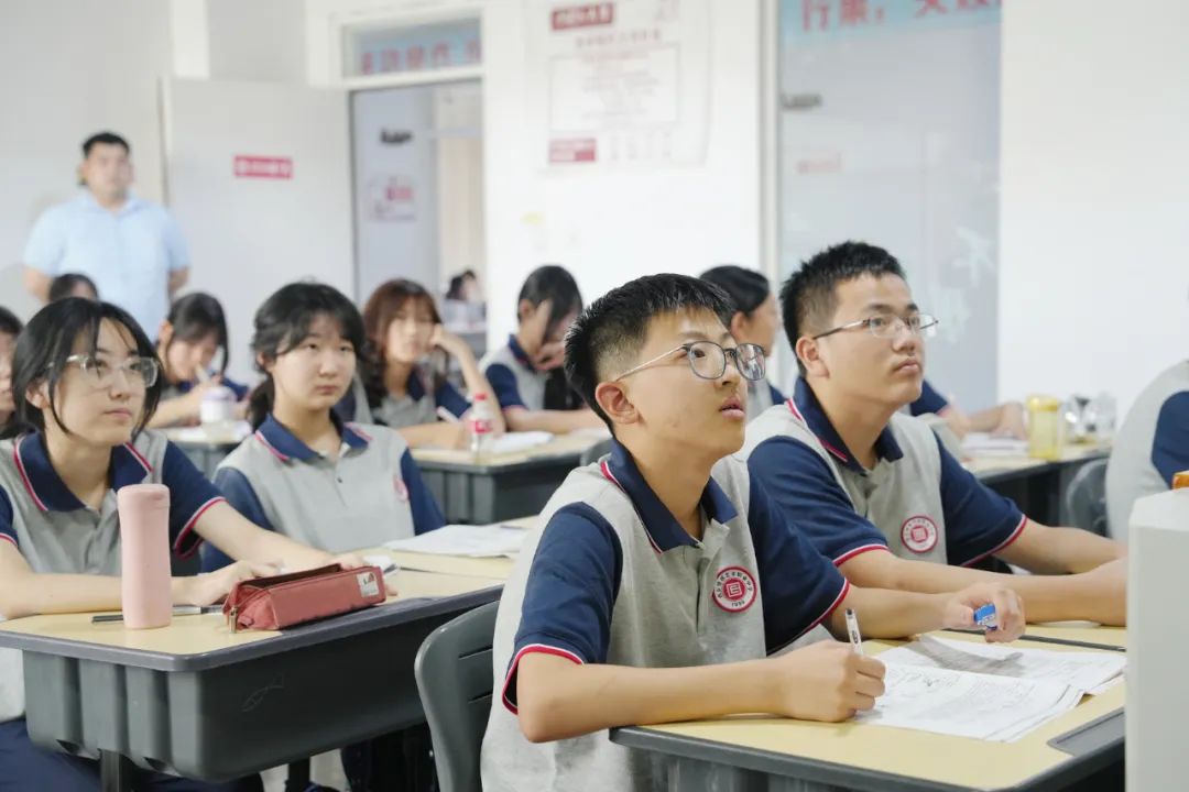 重磅！西安博雅艺术职业高中获批“2025年西安市综合高中班试点”（附招生公告）