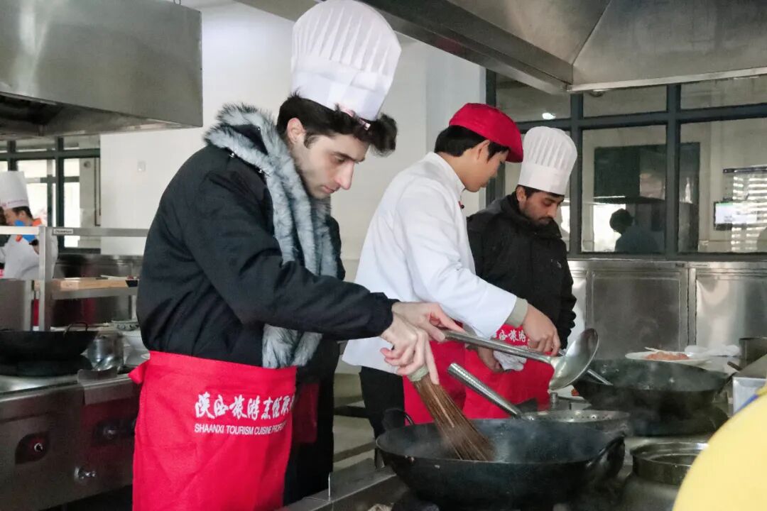 “品味中国·思路食韵”美食文化体验活动在陕西旅游烹饪职业学院成功举办