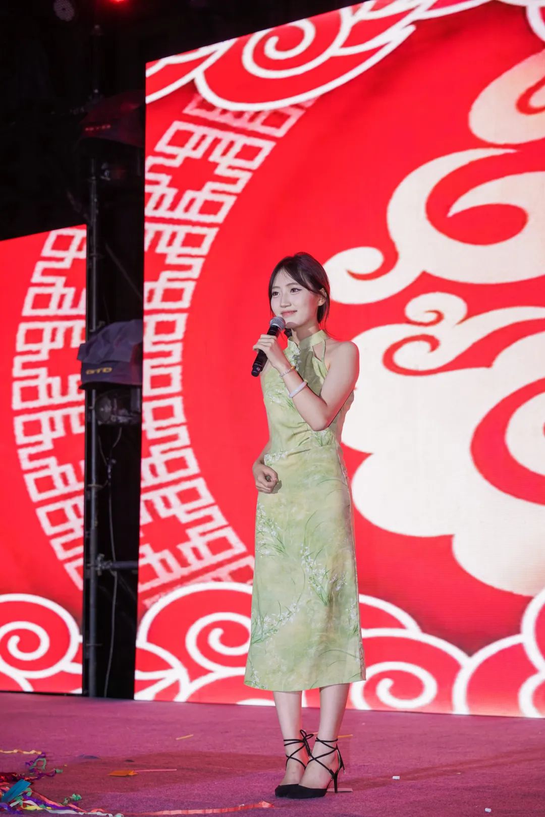 高燃！璀璨！西安现代综合职业高中2025届毕业晚会封神之夜！