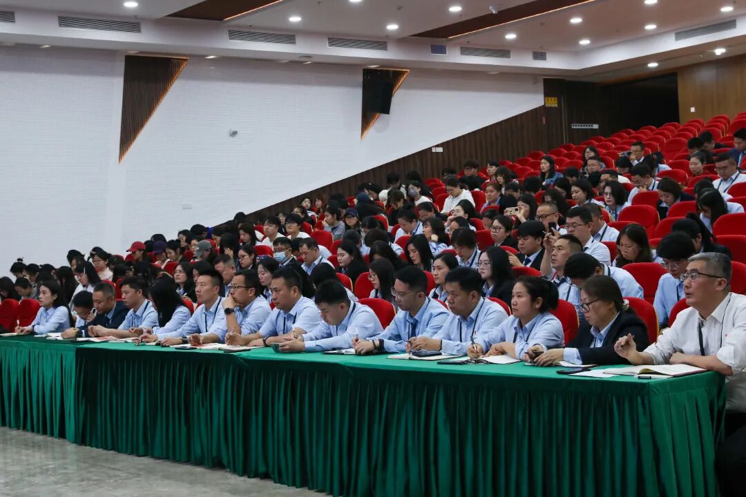 西安海棠职业学院举办树立和践行正确政绩观学习教育读书班