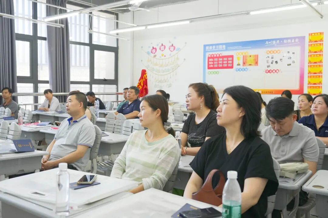 双向奔赴，“育”见未来 | 西安博雅艺术职业高中2026年春季学期期末家长会圆满结束