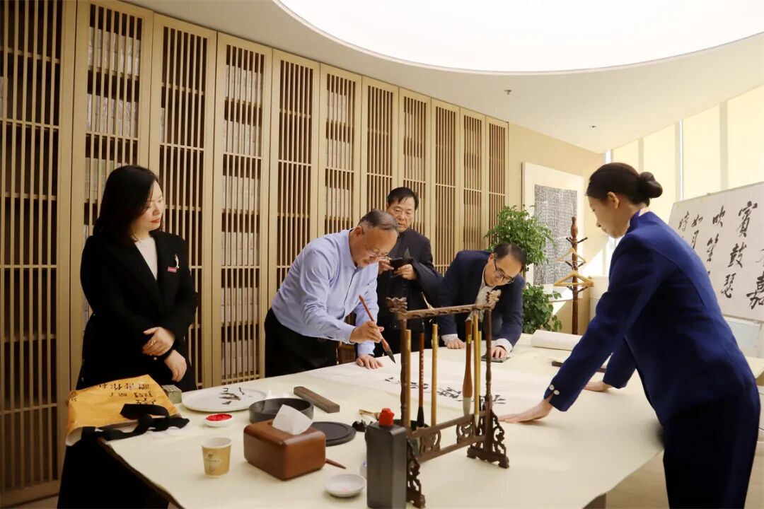 西安翻译学院举行高层次人才工作室揭牌仪式暨终南翰墨笔会