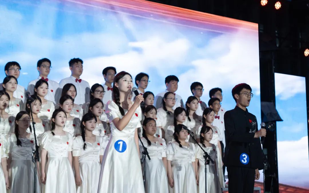 以声为剑，以诵为舟！西安现代综合职业高中中华经典诵读大赛圆满完成