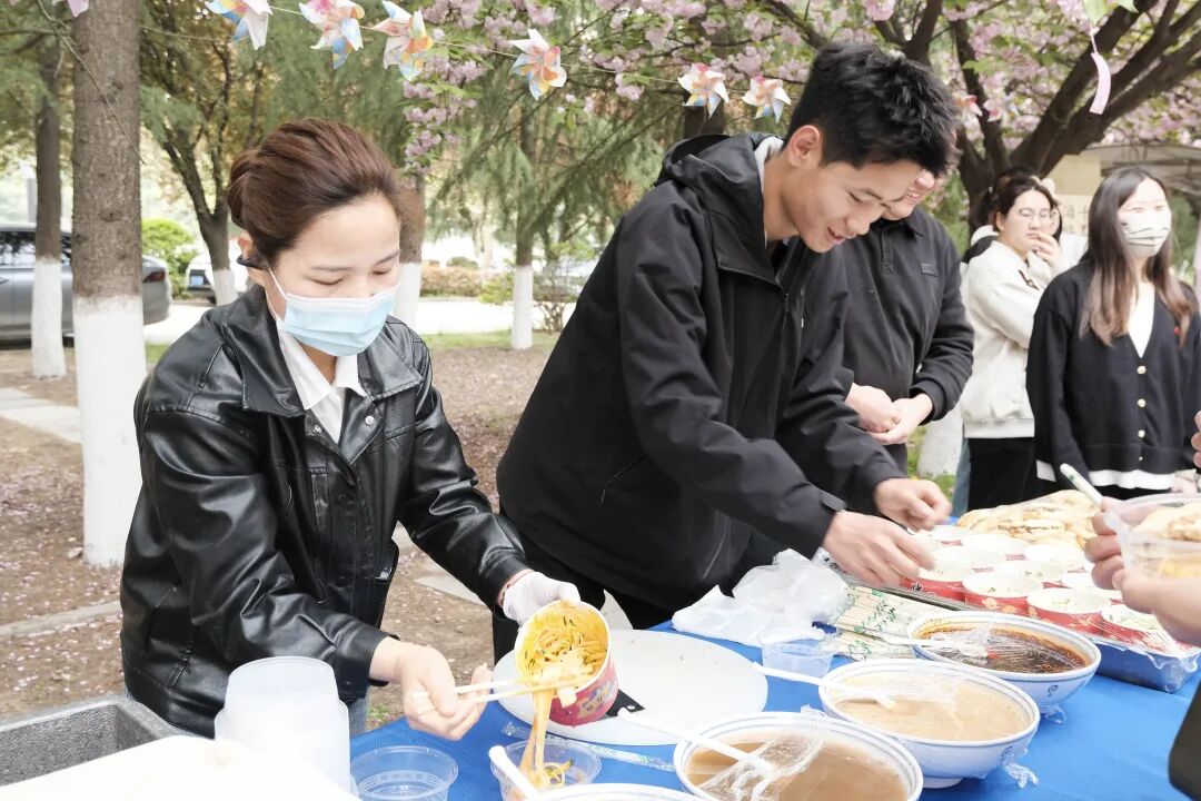 春序樱约  筑梦芳华 | 西安汽车职业大学首届春序樱花节浪漫启幕
