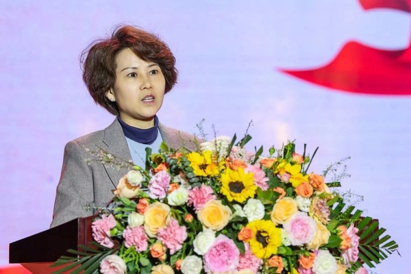 图为西京学院院长任芳讲话.jpg