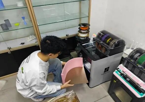 西安明德理工学院学子在竞赛与实践中展现青春风采！