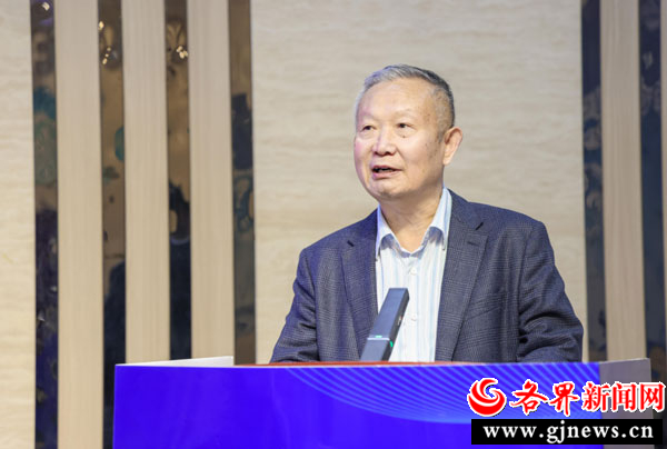 西京学院人工智能教学研究中心成立大会暨“人工智能+”教学创新论坛举办