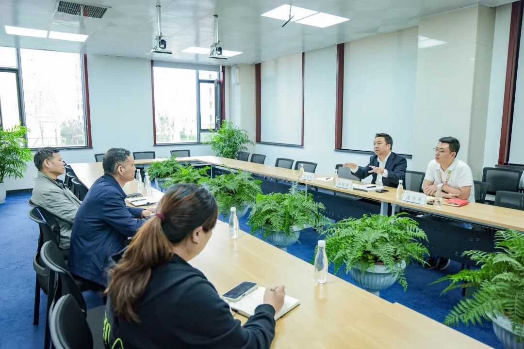 校企协同启新篇 | 西京学院与京东集团签署战略合作框架协议