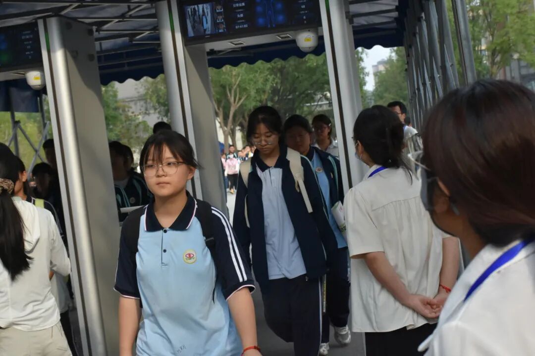 西安市2026年初中学业水平考试开考首日平稳