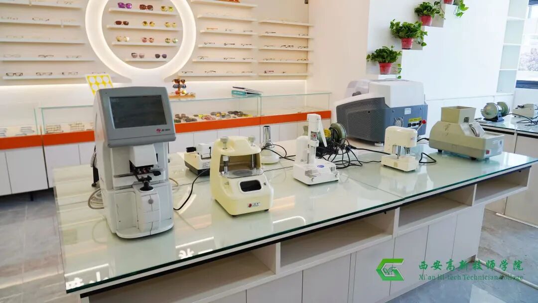 西安高新技师学院眼视光技术专业｜守护视界，“视”在必得！