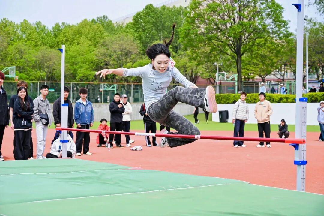 活力全开！西安交通职业学校第18届田径运动会开幕！