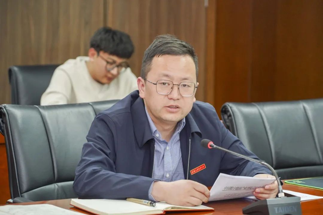 西安汽车职业大学党政办副主任邓伟