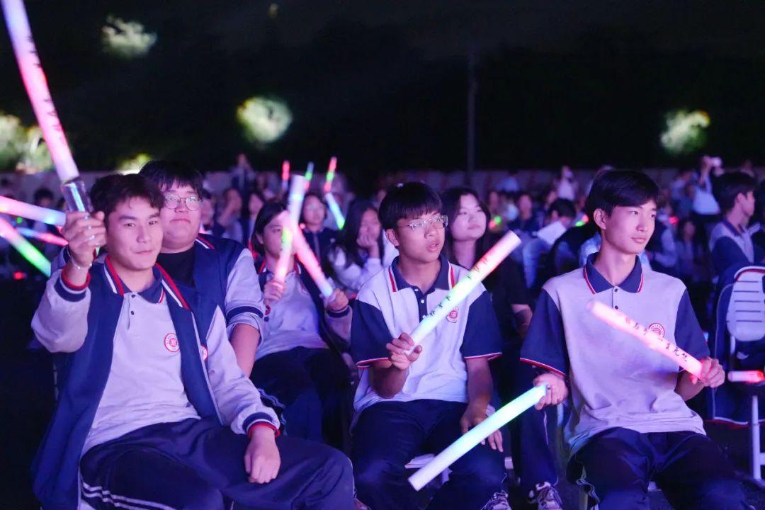 震撼！温暖！感动！青春！西安博雅艺术职业高中职教活动周展演暨2025届毕业晚会