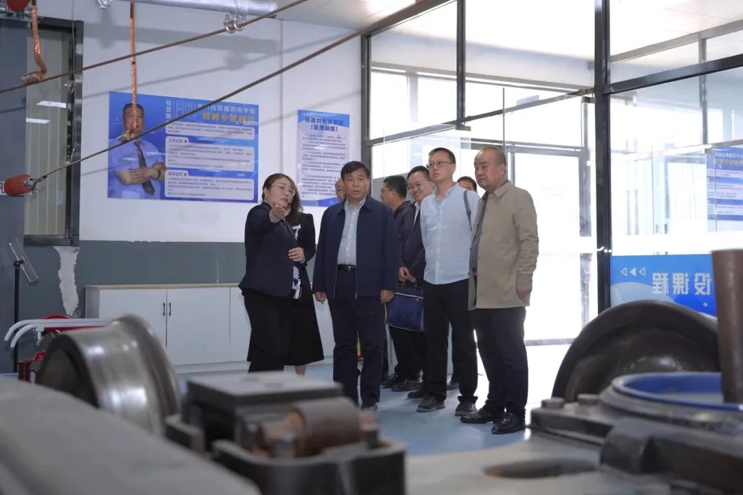 中国中铁西北区域总部与西安城市科技职业学校共筑产教融合新模式