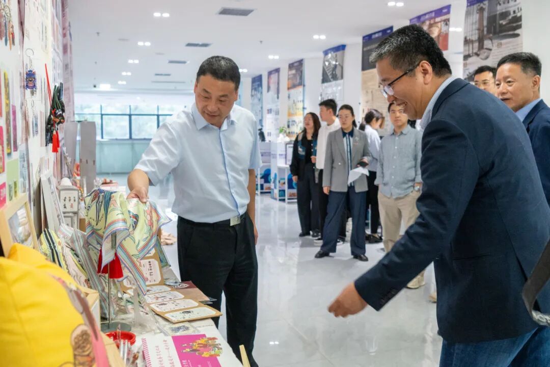 西安明德理工学院艺术与设计学院2026届优秀毕业设计作品展盛大开幕！