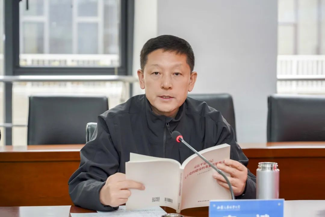 西安汽车职业大学党委委员、校长助理李斌